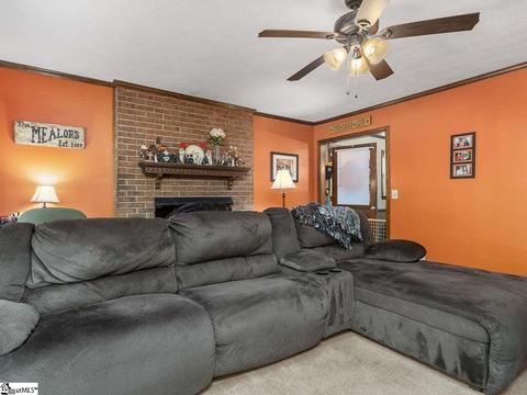 136 Oakvale Dr, Easley, SC 29640 photo 6