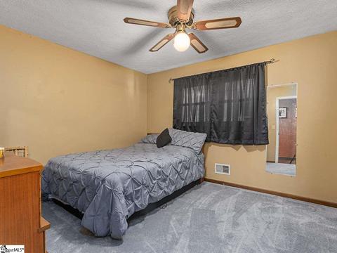 136 Oakvale Dr, Easley, SC 29640 photo 15