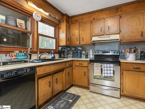 136 Oakvale Dr, Easley, SC 29640 photo 9
