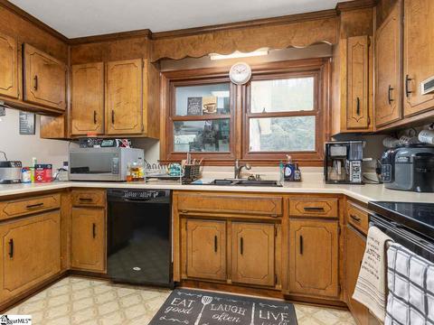 136 Oakvale Dr, Easley, SC 29640 photo 8