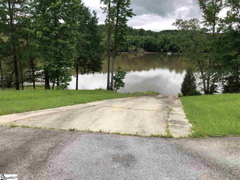 315 Terrapin Point Rd, Hodges, SC 29653 photo 2