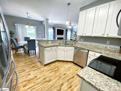 3 Derry Ln, Greer, SC 29650 photo 9