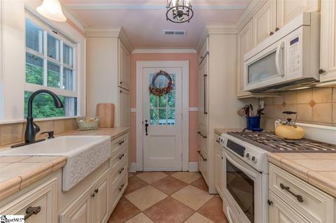 115 Melrose Cir, Tryon, NC 28782 photo 8
