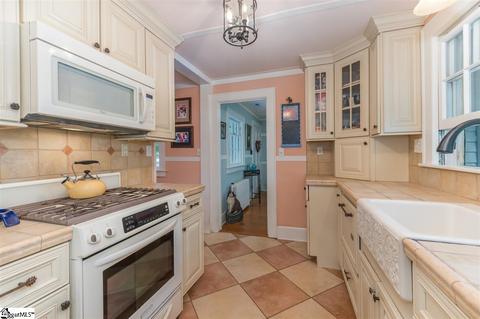 115 Melrose Cir, Tryon, NC 28782 photo 9