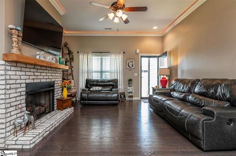 560 Thomas Edwards Ln, Greer, SC 29651 photo 5