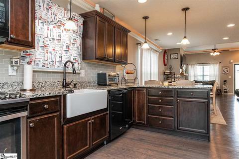 560 Thomas Edwards Ln, Greer, SC 29651 photo 10