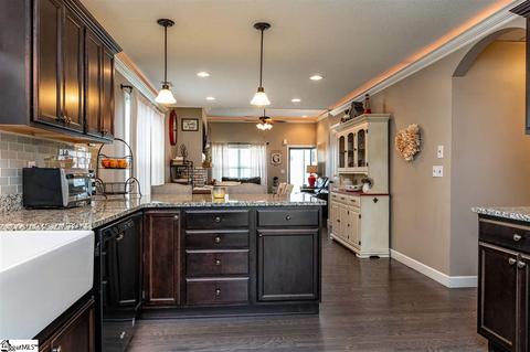560 Thomas Edwards Ln, Greer, SC 29651 photo 11