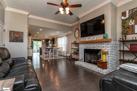 560 Thomas Edwards Ln, Greer, SC 29651 photo 3
