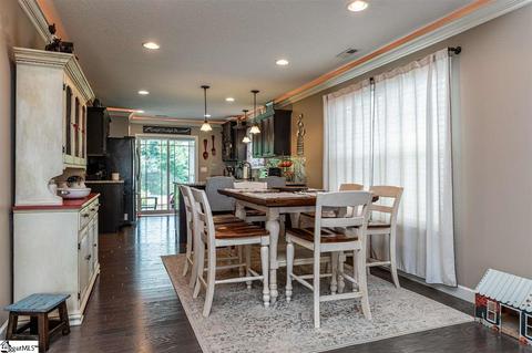 560 Thomas Edwards Ln, Greer, SC 29651 photo 6