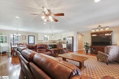 213 Harbin Ave, Greer, SC 29651 photo 4