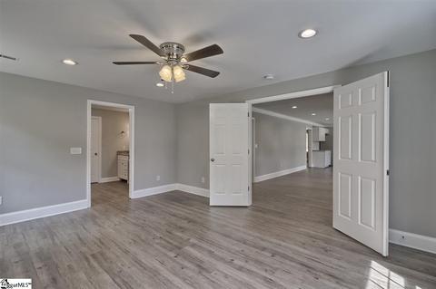705 S B St, Easley, SC 29640 photo 17