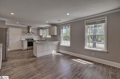 705 S B St, Easley, SC 29640 photo 11
