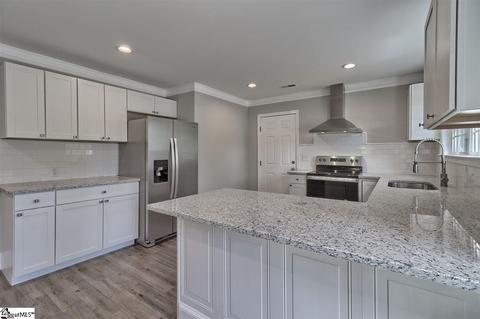 705 S B St, Easley, SC 29640 photo 5