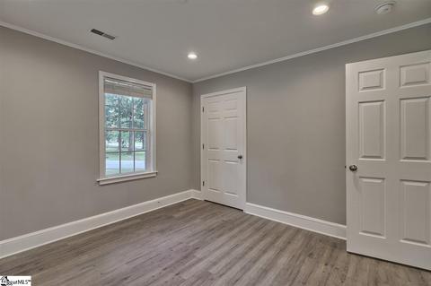 705 S B St, Easley, SC 29640 photo 27
