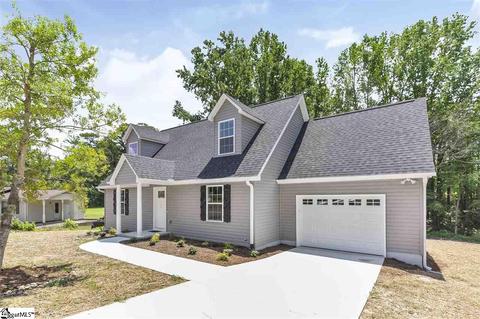 105 Roosevelt Rd, Pelzer, SC 29669 photo 1