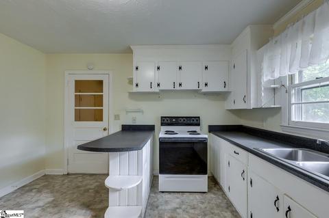 300 Heyward Ave, Honea Path, SC 29654 photo 14