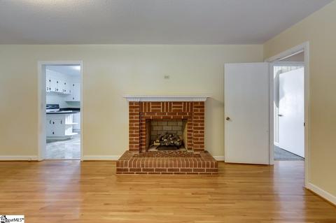 300 Heyward Ave, Honea Path, SC 29654 photo 8