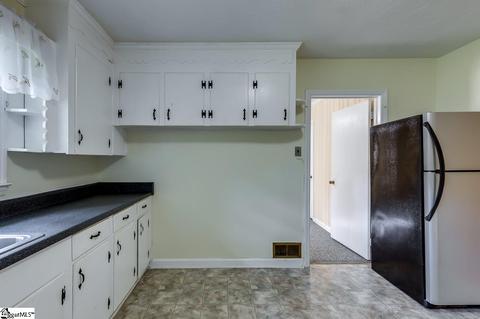 300 Heyward Ave, Honea Path, SC 29654 photo 15