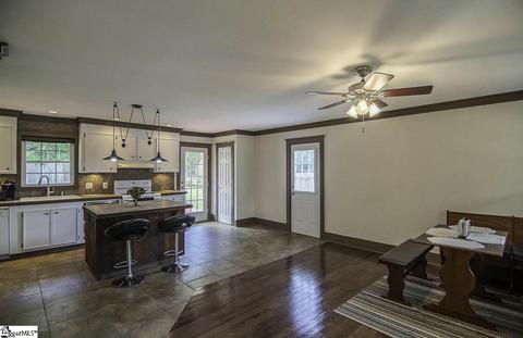 303 Clay St, Easley, SC 29642 photo 8