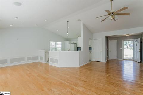 20 Brunner Ct, Greer, SC 29650 photo 5