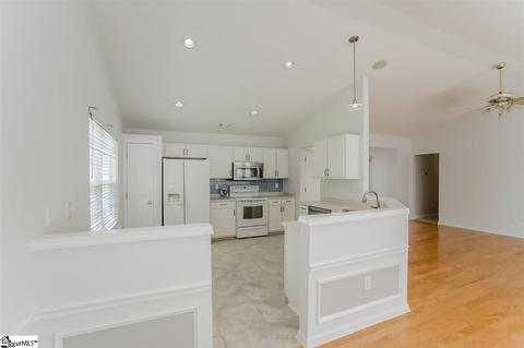 20 Brunner Ct, Greer, SC 29650 photo 7