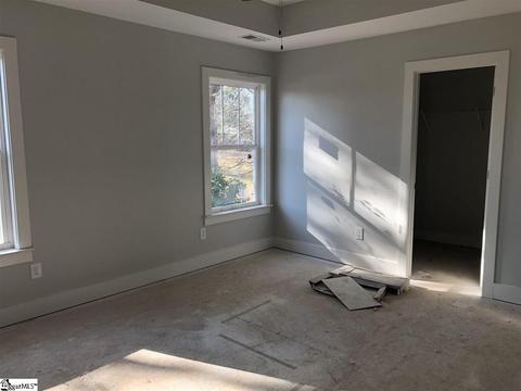 318 Cox Rd, Greer, SC 29651 photo 4