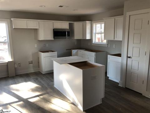 318 Cox Rd, Greer, SC 29651 photo 2