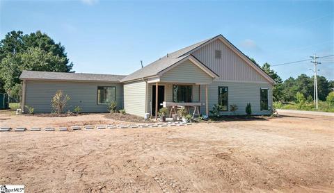 100 Dillon Dr, Clinton, SC 29325 photo 1