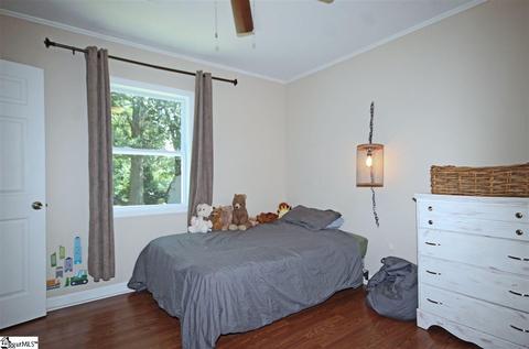 324 Pine St, Greer, SC 29650 photo 10