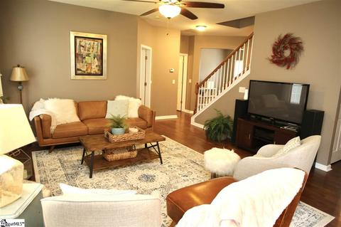 500 Chartwell Dr, Greer, SC 29650 photo 4