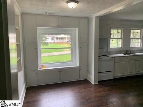 12 Spring St, Pelzer, SC 29669 photo 8