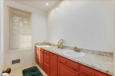 102 104 Moultrie Ct, Easley, SC 29640 photo 15