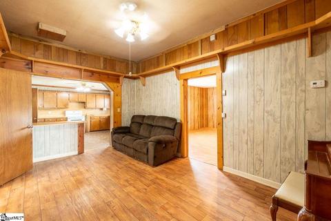 6 22nd St, Greer, SC 29651 photo 8