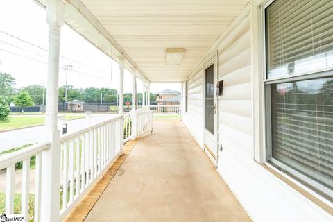 6 22nd St, Greer, SC 29651 photo 2