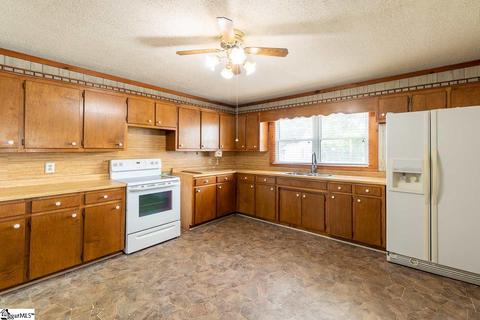 6 22nd St, Greer, SC 29651 photo 3