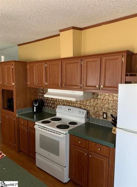 781 W Ridgeway Rd, Honea Path, SC 29654 photo 4