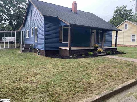 3 Gallivan St, Greer, SC 29650 photo 2