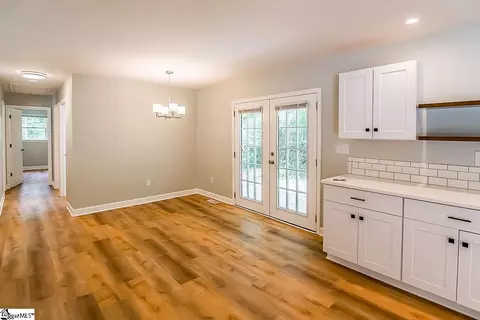 203 Mcbee Ave, Easley, SC 29640 photo 4