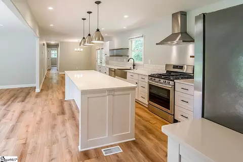 203 Mcbee Ave, Easley, SC 29640 photo 15