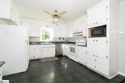 112 Shorebrook Dr, Williamston, SC 29697 photo 5