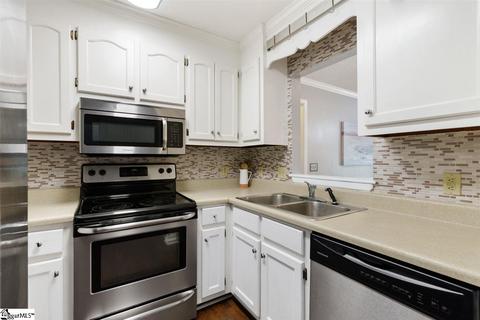 200 Princeton Dr, Easley, SC 29640 photo 9