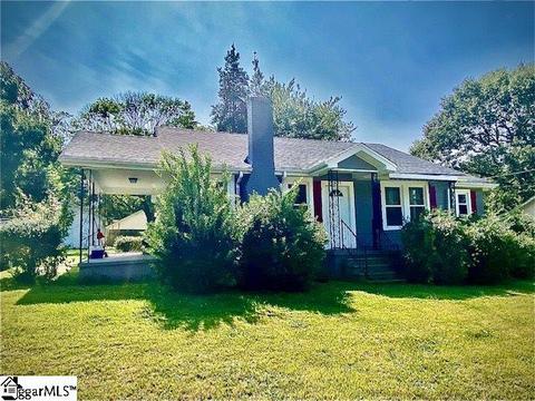 609 W 4th Ave, Easley, SC 29640 photo 1