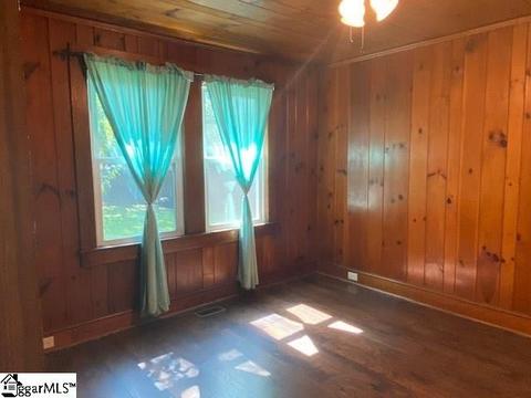 609 W 4th Ave, Easley, SC 29640 photo 11