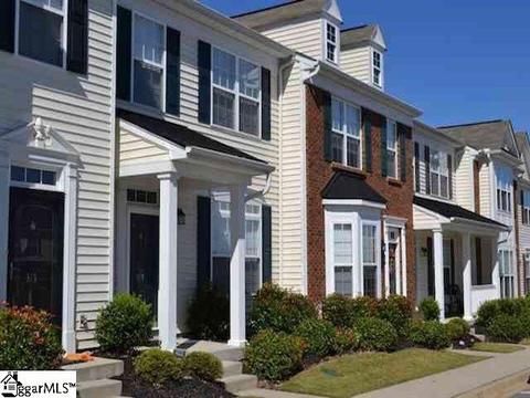 317 Intrepid Ct, Greer, SC 29650 photo 1