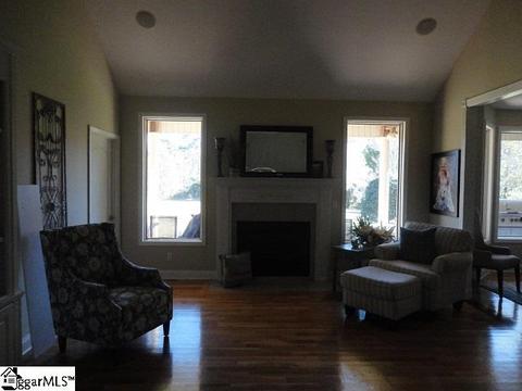 924 Johnson Rd, Easley, SC 29642 photo 8