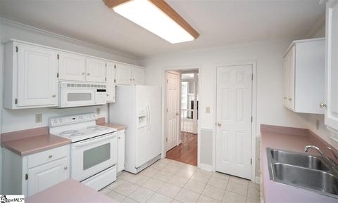 106 Richland Dr, Easley, SC 29642 photo 8