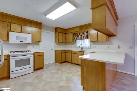 102 Patio Rd, Easley, SC 29642 photo 13