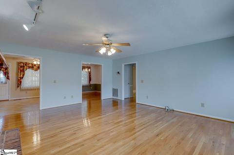 102 Patio Rd, Easley, SC 29642 photo 7