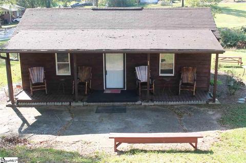 608 Pendleton St, Pickens, SC 29671 photo 1