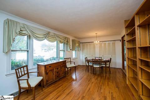 13 Circle Dr, Mauldin, SC 29662 photo 3